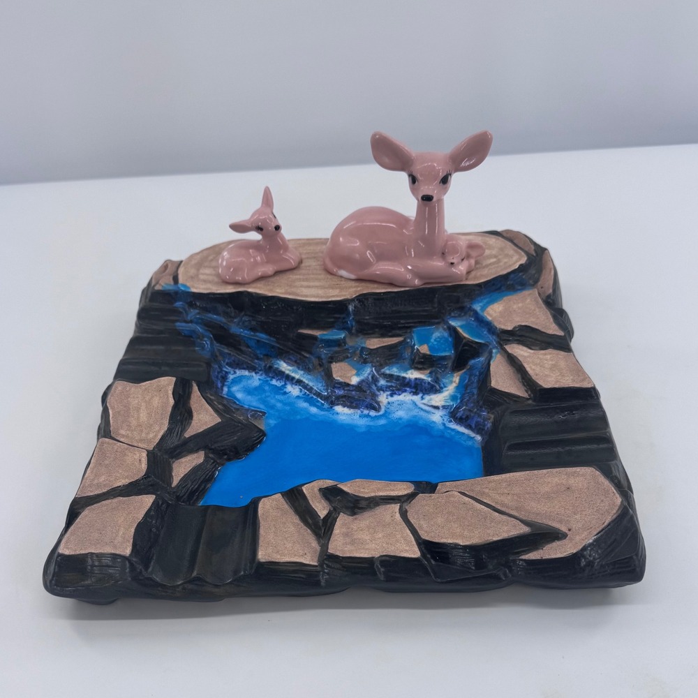 Vintage Ashtray Deer Rock Water Outdoor Kitsch Ceramic Woodland Tobacciana Cabin